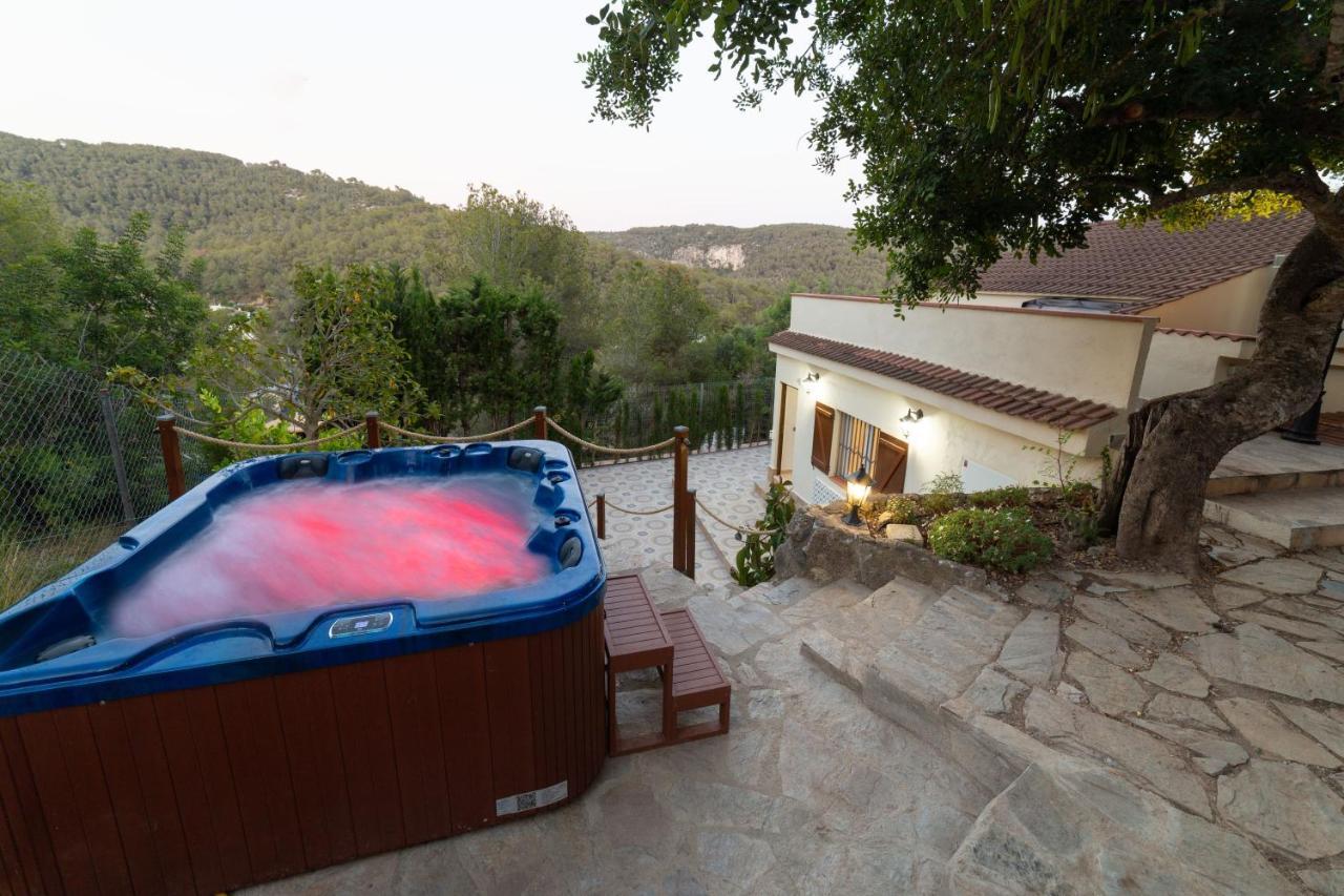 Silom House Villa Sant Pere De Ribes Exterior photo