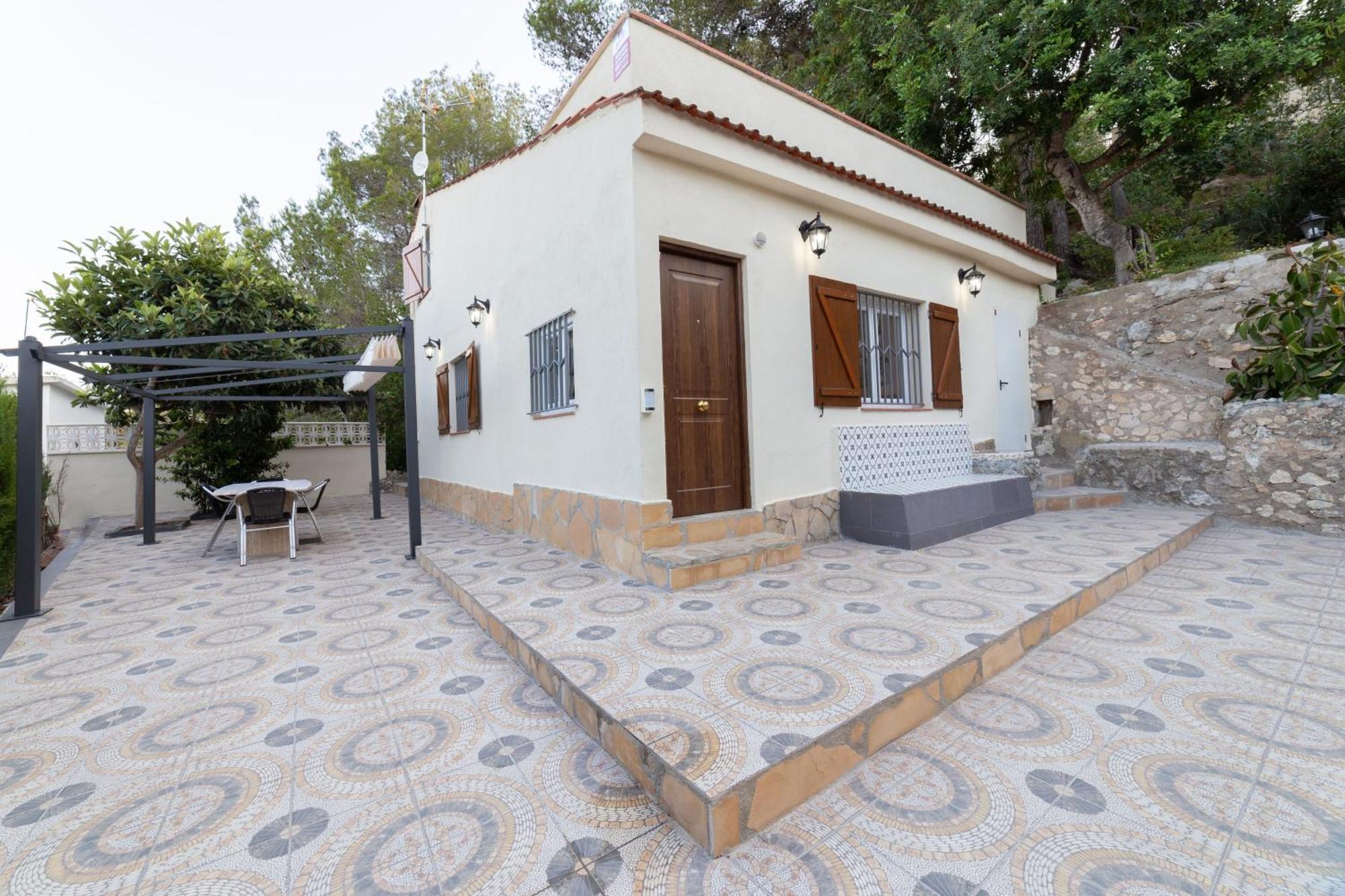 Silom House Villa Sant Pere De Ribes Exterior photo